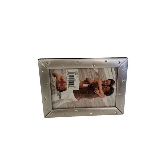 Metal Picture Frame  - Picture 1 of 7